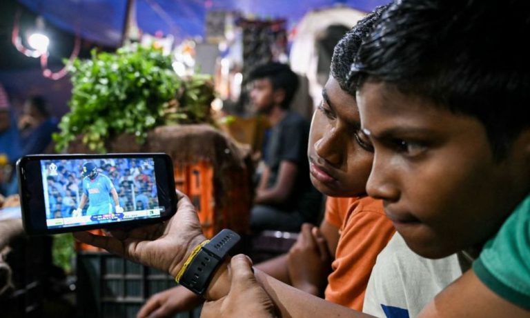 Evolution of Sports Broadcasting: From TV to Mobile OTT